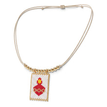 Load image into Gallery viewer, Choker con escapulario Miyuki del Sagrado Corazón, balines dorados y cordón beige ajustable