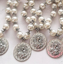 Cargar imagen en el visor de la galería, Bendición de Hogar Virgencita- Perlas