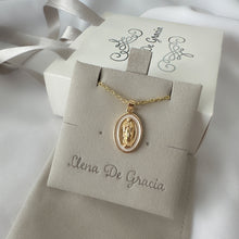 Cargar imagen en el visor de la galería, Cadena Virgen de Guadalupe Mosaico, Oro 14k