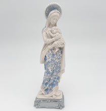 Load image into Gallery viewer, Virgen de la Salud Lirio