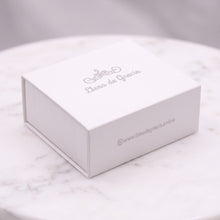 Load image into Gallery viewer, Pulsera Escapularios Oro