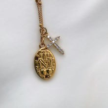 Load image into Gallery viewer, Cadena Camelia, Oro 18k