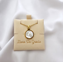 Load image into Gallery viewer, Cadena con Dije Italiano Virgencita Rezando