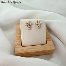 Load image into Gallery viewer, Aretes Cruz de Perlas Oro 14k