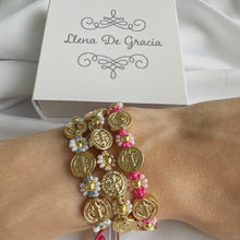 Load image into Gallery viewer, Pulsera San Benito Floreada