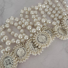 Load image into Gallery viewer, Bendición de Hogar San Benito Perlas