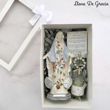 Cargar imagen en el visor de la galería, Virgen de la Medalla Milagrosa Primaveral