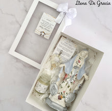 Cargar imagen en el visor de la galería, Virgen de la Medalla Milagrosa Primaveral