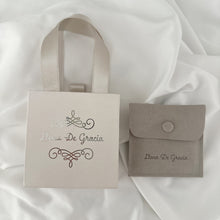 Load image into Gallery viewer, Cristal del Sagrado Corazón, Oro 14k