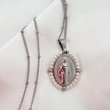 Cargar imagen en el visor de la galería, Cadena con Medalla de la Virgen María, Plata 925