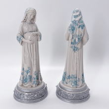 Load image into Gallery viewer, Virgen Dulce Espera Iris