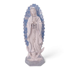 Load image into Gallery viewer, Figura de la Virgen de Guadalupe diseño Lirio, pintada a mano, de Llena de Gracia