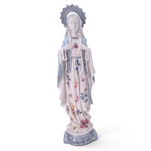 Load image into Gallery viewer, Figura de la Virgen del Inmaculado Corazón de María, pintada a mano, de Llena de Gracia