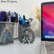 Cargar imagen en el visor de la galería, Docena Virgencita en Pewter