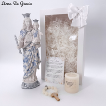 Cargar imagen en el visor de la galería, Virgen Maria Auxiliadora Lirio