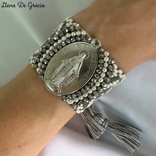 Cargar imagen en el visor de la galería, Pulsera Tejida Virgen Maria - Vera