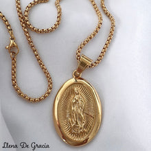 Cargar imagen en el visor de la galería, Cadena con medallón Guadalupano chapado Oro 14k