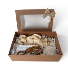 Load image into Gallery viewer, Llena de Gracia San Jose Dormido kit featuring a 22cm ivory resin statue, wooden rosary, heart candle, and prayer card.