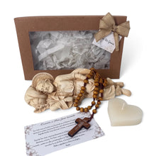 Load image into Gallery viewer, Llena de Gracia San Jose Dormido kit featuring a 22cm ivory resin statue, wooden rosary, heart candle, and prayer card.