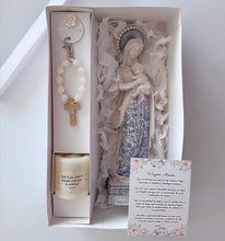 Cargar imagen en el visor de la galería, Virgen de la Salud Lirio
