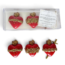 Load image into Gallery viewer, Set de 3 corazones decorativos artesanales | Llena de Gracia Ecuador
