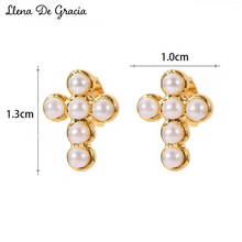 Cargar imagen en el visor de la galería, Aretes Cruz de Perlas Oro 14k | Llena de Gracia Ecuador
