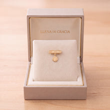 Cargar imagen en el visor de la galería, Dios me Bendiga Pin
