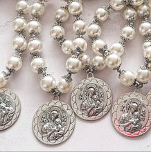 Load image into Gallery viewer, Bendición de Hogar Virgencita Perlas | Llena de Gracia Ecuador
