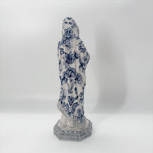 Cargar imagen en el visor de la galería, Virgen La Dolorosa Celeste | Llena de Gracia Ecuador
