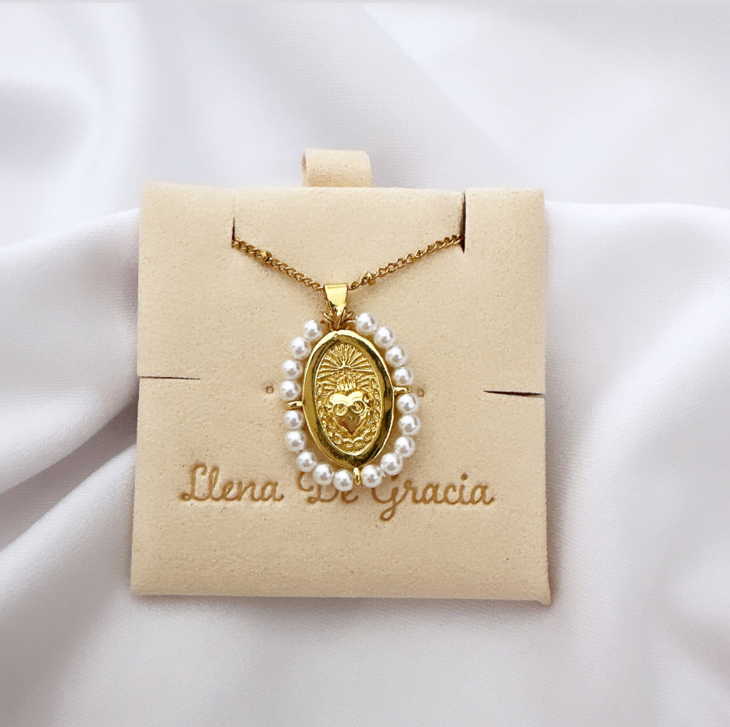 Cadena con dije Sagrado Corazón Oro