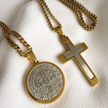 Load image into Gallery viewer, Medallón San Benito, Plata y Oro 14k
