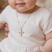 Cargar imagen en el visor de la galería, Cruz de Perlas, Oro 18k
