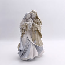 Cargar imagen en el visor de la galería, Sagrada Familia estatua
