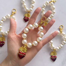 Load image into Gallery viewer, Denario Sagrado Corazón Oro
