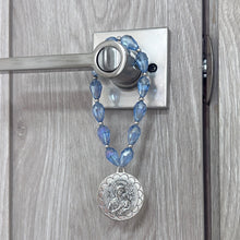 Load image into Gallery viewer, Bendición de Hogar Virgencita- Celeste
