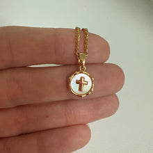 Load image into Gallery viewer, Cadena con mini cruz circular, Oro 14k
