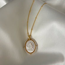 Cargar imagen en el visor de la galería, Angel Guardián, Madre Perla y Oro 18k
