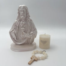 Load image into Gallery viewer, Jesus del Sagrado Corazón Perla
