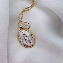 Load image into Gallery viewer, Cadena con Medallón de Virgen de Fátima, Plata 925
