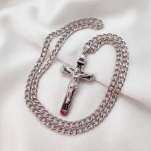 Cargar imagen en el visor de la galería, Crucifijo Cristo Amado, Plata
