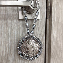 Cargar imagen en el visor de la galería, Bendición de Hogar de San Benito, Plata
