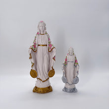 Load image into Gallery viewer, Virgen de la Medalla Milagrosa Rositas
