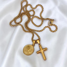 Cargar imagen en el visor de la galería, Cadena Cruz de Oración, Oro 18k
