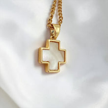 Load image into Gallery viewer, Cruz cuadrada, Oro 18K
