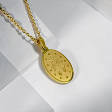 Cargar imagen en el visor de la galería, Milagrosa María Oro 14k | Llena de Gracia Ecuador
