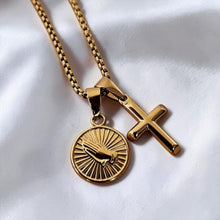 Cargar imagen en el visor de la galería, Cadena Cruz de Oración Oro 18k | Llena de Gracia Ecuador
