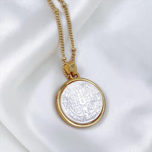 Cargar imagen en el visor de la galería, Cruz de San Benito, Oro 18k
