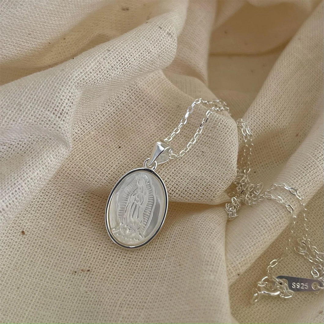 Cadena Virgen de Guadalupe, Pequeña. Madre Perla y Plata