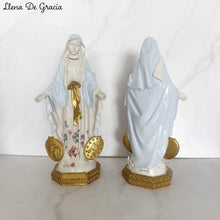 Load image into Gallery viewer, Virgen de la Medalla Milagrosa - Floreada
