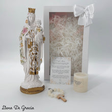 Cargar imagen en el visor de la galería, Virgen del Carmen Camelia
